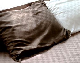 ブロックチェックサテン枕カバー